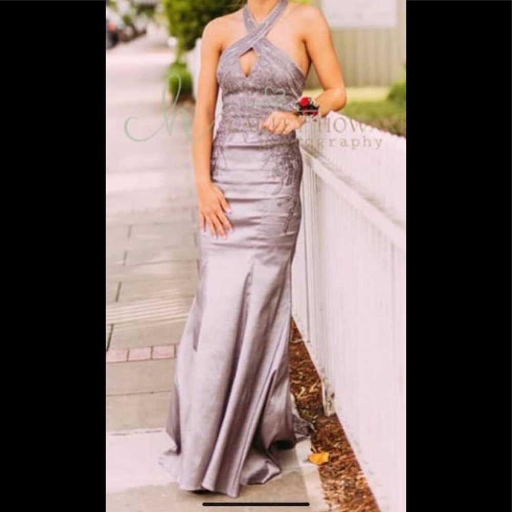 Beautiful evening gown/prom dress